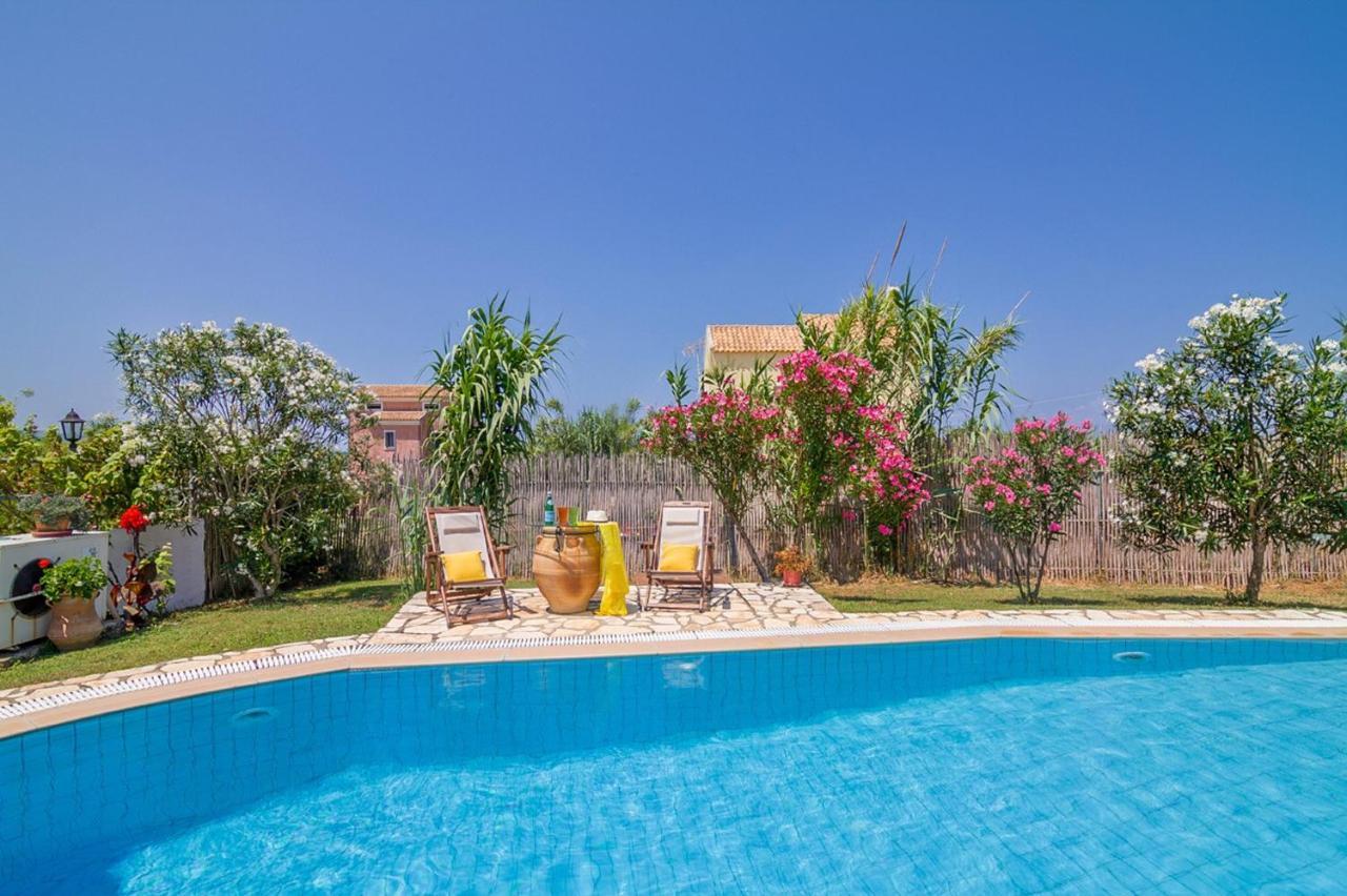 Emilia Villa Sidárion